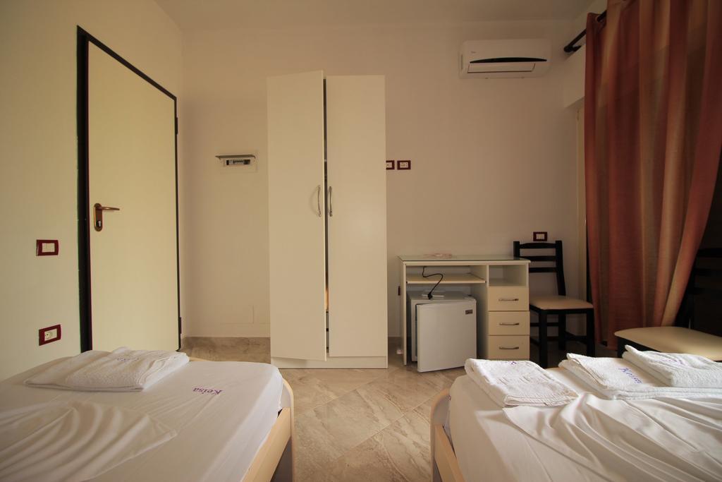 Hotel Keisa Dhermi Bagian luar foto