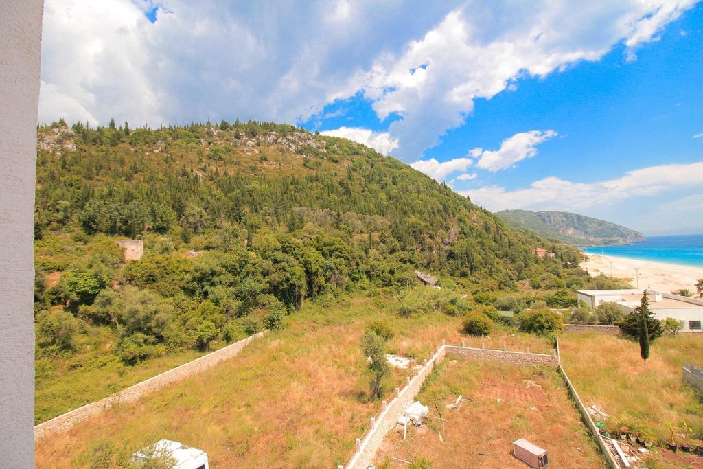 Hotel Keisa Dhermi Bagian luar foto
