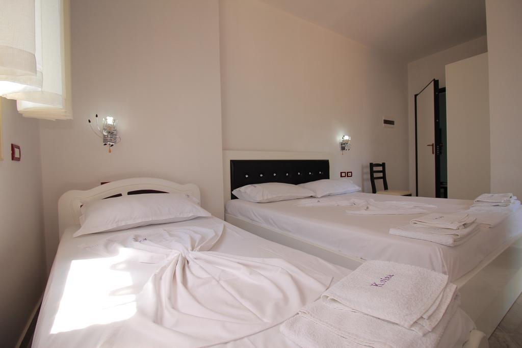 Hotel Keisa Dhermi Bagian luar foto