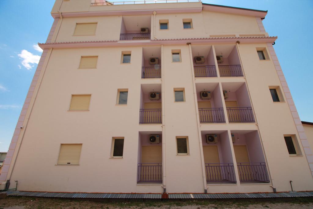 Hotel Keisa Dhermi Bagian luar foto